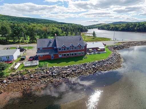 The restaurant and its shoreline from the air on a clear day