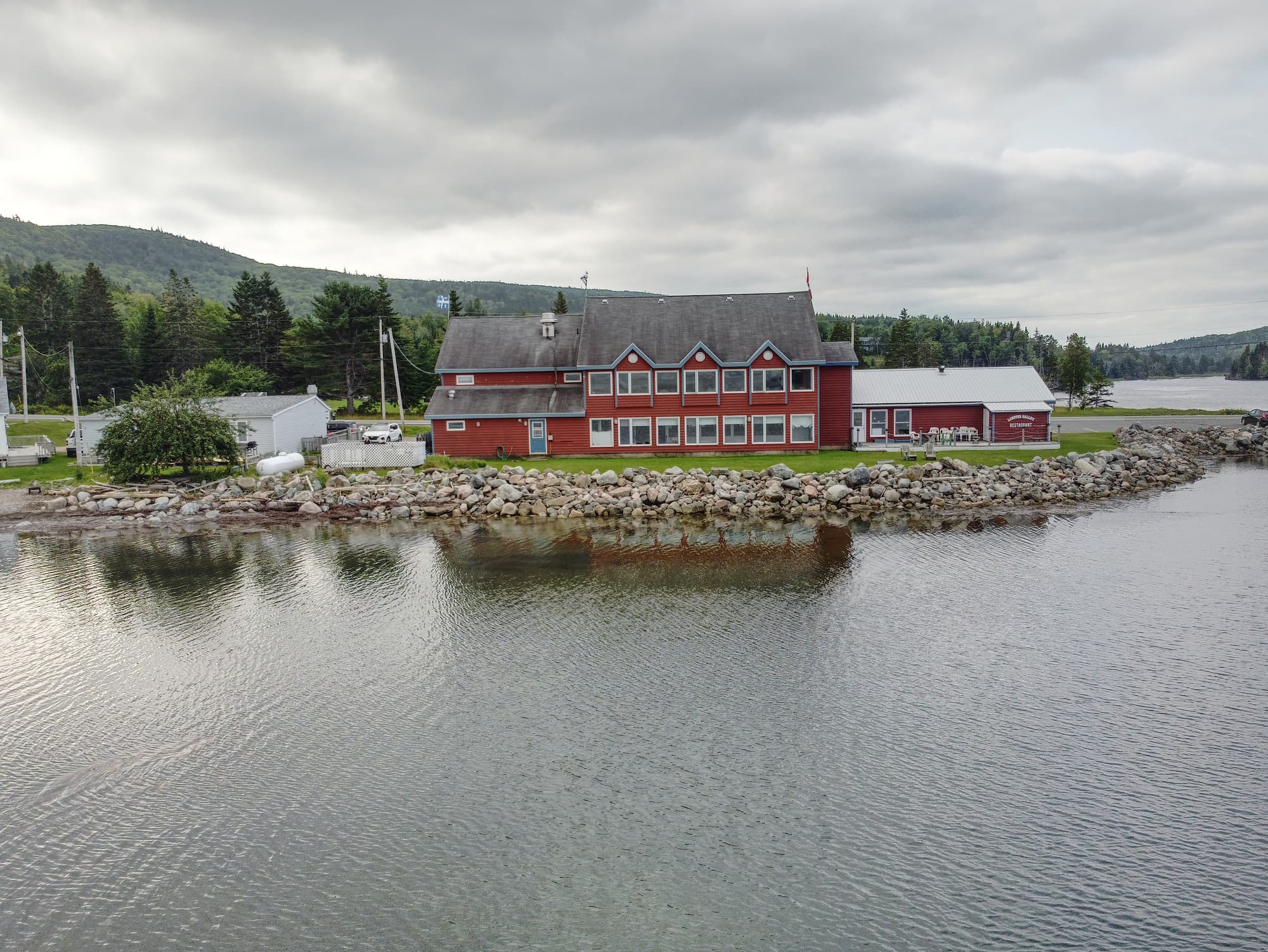 The restaurant seen from across the bay